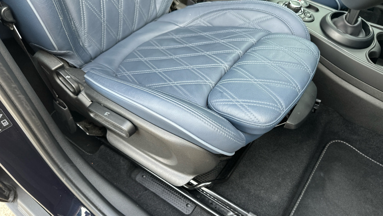 MINI Countryman 1.5 Cooper Exclusive ALL4 5dr Auto [Comfort Pack] Petrol Hatchback